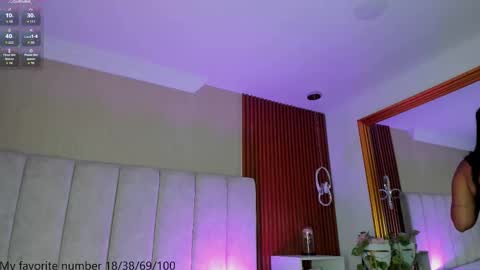 Snapshot of victoriaregia1 chatting on October 2025 11:21:02 AM Maria Victoria online show from October 2025 11:21:02 AM