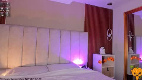 Snapshot of victoriaregia1 chatting on October 2025 11:36:02 AM Maria Victoria online show from October 2025 11:36:02 AM