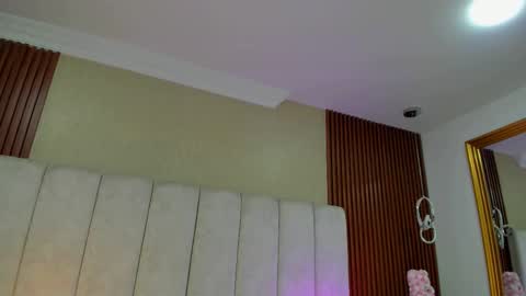 Snapshot of victoriaregia1 chatting on November 2025 11:21:02 AM Maria Victoria online show from November 2025 11:21:02 AM