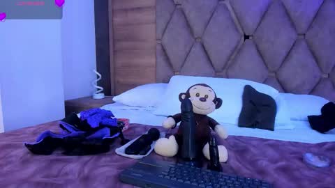 victoriasanz_ online show from December 2025 12:57:02 PM