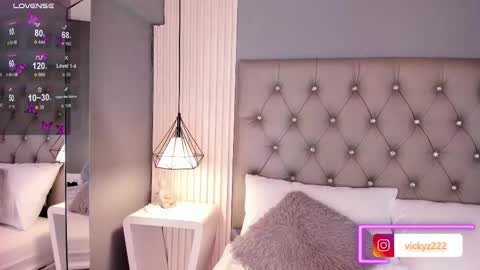 hi Im daniela  I will be online again in 15 hours after each transmission 3 online show from September 2025 11:18:01 PM