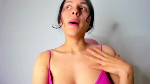 samantha victoria hall online show from February 2025 06:32:02 AM