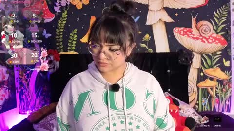 Snapshot of victoriia_thompson chatting on April 2026 09:20:02 PM victoriia_thompson online show from April 2026 09:20:02 PM