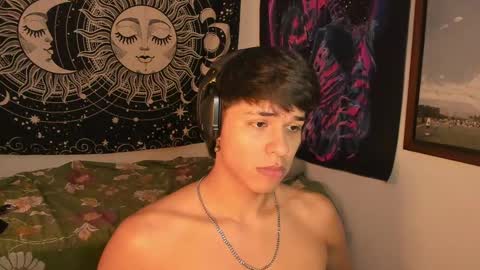 Snapshot of victorino_jhonson chatting on January 2025 06:16:01 PM Victorino Jhonson online show from January 2025 06:16:01 PM