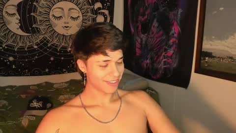 Snapshot of victorino_jhonson chatting on January 2025 04:57:02 AM Victorino Jhonson online show from January 2025 04:57:02 AM