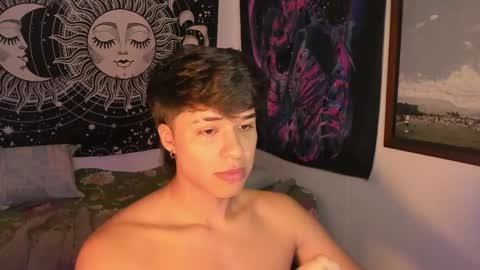 Snapshot of victorino_jhonson chatting on February 2025 07:03:01 PM Victorino Jhonson online show from February 2025 07:03:01 PM