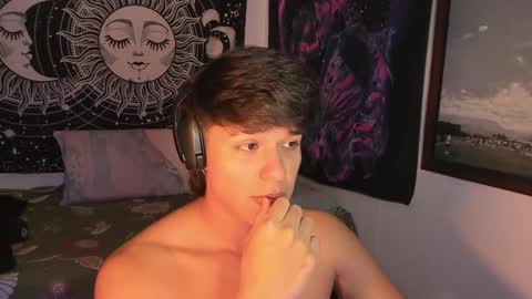 Snapshot of victorino_jhonson chatting on February 2025 10:09:02 PM Victorino Jhonson online show from February 2025 10:09:02 PM