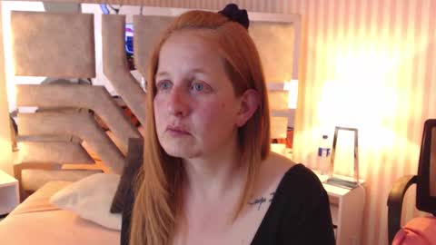 Violeta online show from January 2025 01:27:01 AM