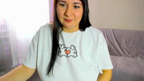 Snapshot of vik_and_love chatting on March 2026 04:19:01 AM Vika online show from March 2026 04:19:01 AM