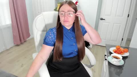 Snapshot of vika7333 chatting on December 2024 03:11:02 PM Ukrainian-woman online show from December 2024 03:11:02 PM