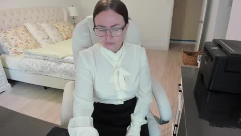 Snapshot of vika7333 chatting on September 2025 02:38:01 PM Ukrainian-woman online show from September 2025 02:38:01 PM