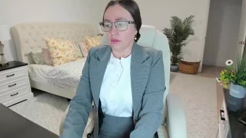 Ukrainian-woman online show from March 2026 12:20:01 PM