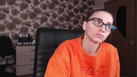 Snapshot of vikaericka chatting on December 2024 10:13:01 PM Vika online show from December 2024 10:13:01 PM