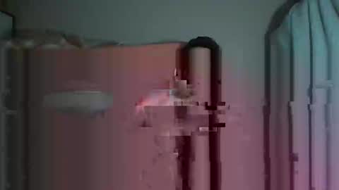 Snapshot of vikbika2 chatting on December 2024 04:57:01 AM  Tom reunz online show from December 2024 04:57:01 AM