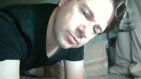 Snapshot of vikbika2 chatting on October 2025 11:28:02 PM  Tom reunz online show from October 2025 11:28:02 PM