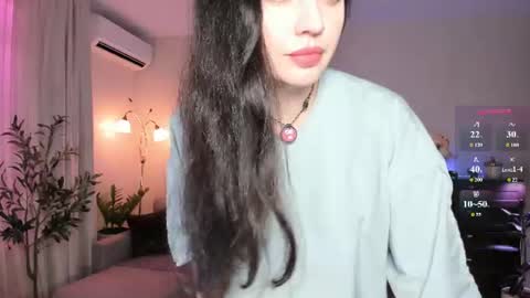 Snapshot of vikibellson chatting on June 2026 07:23:01 PM Viki Bellson online show from June 2026 07:23:01 PM