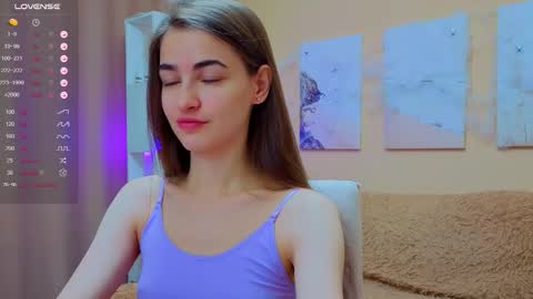 vikiberry online show from November 2025 04:59:02 AM