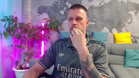 vikingchrisss online show from June 2026 10:42:02 AM