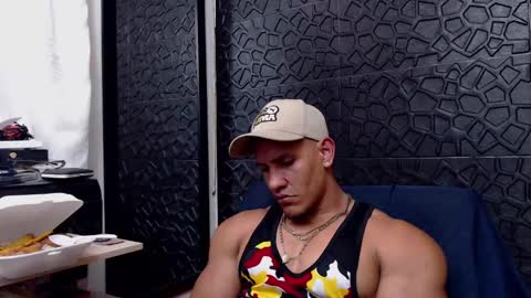 Viktor Herrera online show from March 2025 07:15:02 PM