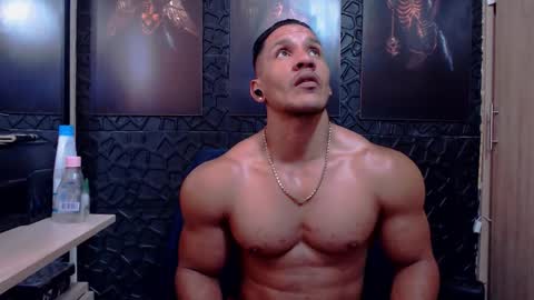 Viktor Herrera online show from March 2026 06:58:01 PM