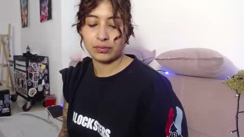 viktoria_heart online show from December 2025 01:19:01 PM