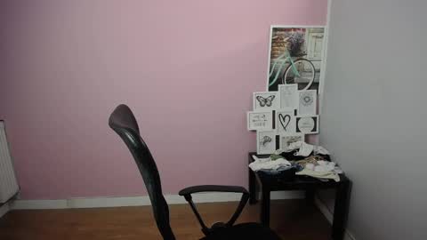 Snapshot of viktoria_lovely chatting on January 2025 09:34:01 AM viktoria_lovely online show from January 2025 09:34:01 AM