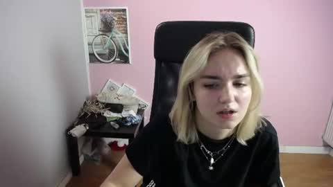 viktoria_lovely online show from June 2026 07:45:02 AM