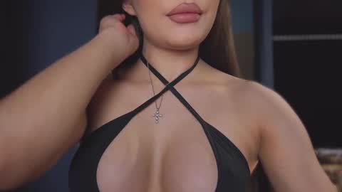 Snapshot of viktoria_www chatting on April 2026 06:36:02 PM Viktoria www online show from April 2026 06:36:02 PM