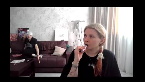 Snapshot of viktorlonsky chatting on February 2025 08:21:01 AM viktorlonsky online show from February 2025 08:21:01 AM