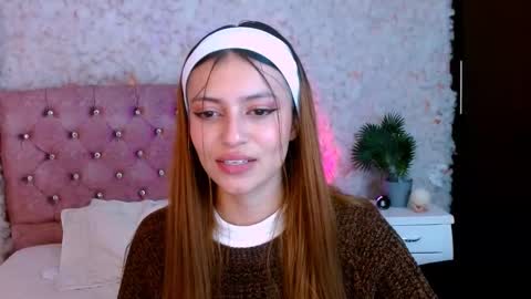 Snapshot of viky_evanss chatting on March 2026 07:31:02 PM viky_evanss online show from March 2026 07:31:02 PM