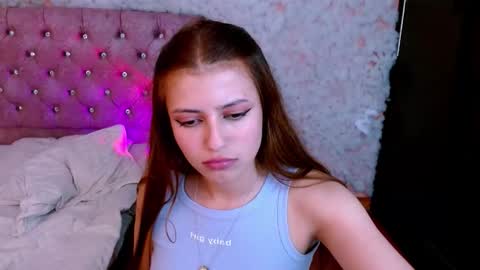 Snapshot of viky_evanss chatting on March 2026 08:26:33 AM viky_evanss online show from March 2026 08:26:33 AM