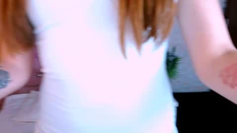 Snapshot of viky_evanss chatting on March 2026 07:25:01 PM viky_evanss online show from March 2026 07:25:01 PM