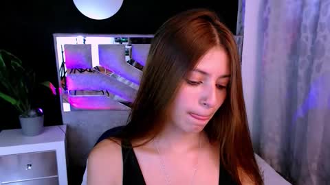Snapshot of viky_evanss chatting on April 2026 05:58:02 PM viky_evanss online show from April 2026 05:58:02 PM