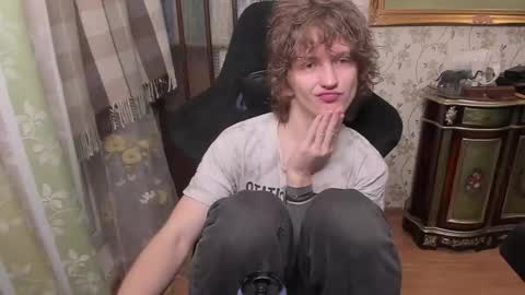 Dimoooooon online show from March 2026 09:32:02 PM