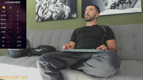 Snapshot of vince_colin chatting on April 2026 01:37:01 PM VINCE online show from April 2026 01:37:01 PM