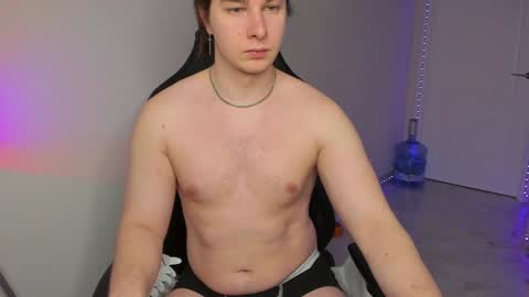 Snapshot of vincent__strong chatting on January 2025 06:53:02 AM Vincent Strong online show from January 2025 06:53:02 AM