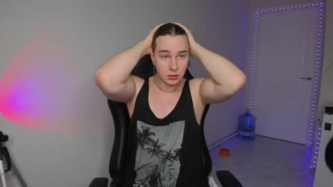 Snapshot of vincent__strong chatting on January 2025 07:57:01 AM Vincent Strong online show from January 2025 07:57:01 AM