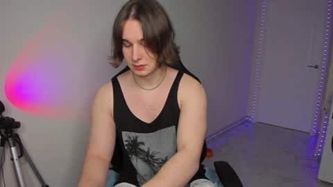 Snapshot of vincent__strong chatting on January 2025 08:08:01 AM Vincent Strong online show from January 2025 08:08:01 AM