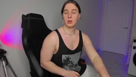 Snapshot of vincent__strong chatting on January 2025 08:11:02 AM Vincent Strong online show from January 2025 08:11:02 AM