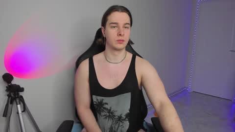 Snapshot of vincent__strong chatting on February 2025 07:49:02 AM Vincent Strong online show from February 2025 07:49:02 AM