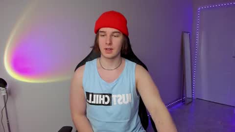 Snapshot of vincent__strong chatting on March 2025 01:39:01 AM Vincent Strong online show from March 2025 01:39:01 AM