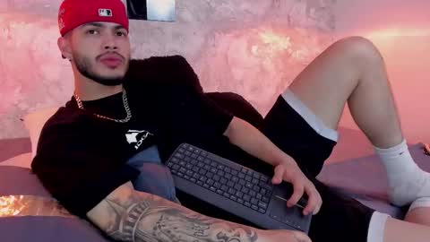 Snapshot of vincentblack_ chatting on October 2025 03:56:01 AM Vincent online show from October 2025 03:56:01 AM