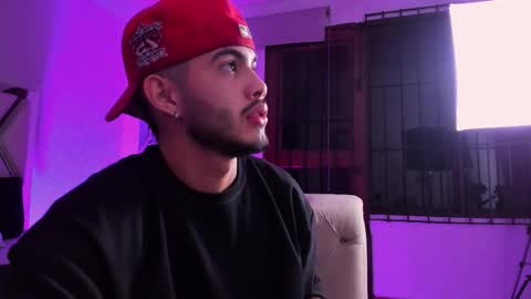 Snapshot of vincentblack_ chatting on December 2025 03:23:01 AM Vincent online show from December 2025 03:23:01 AM