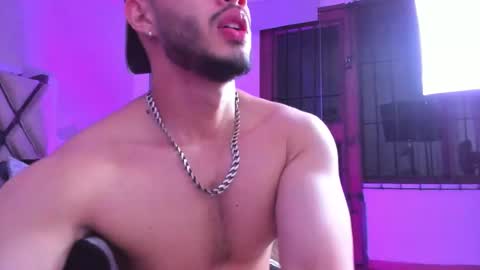 Snapshot of vincentblack_ chatting on December 2025 04:18:02 AM Vincent online show from December 2025 04:18:02 AM