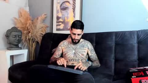 Vincent Sartori online show from October 2025 05:14:01 PM