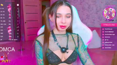 Snapshot of vinkiepinkie chatting on March 2026 04:34:01 PM Vinkiepinkie online show from March 2026 04:34:01 PM