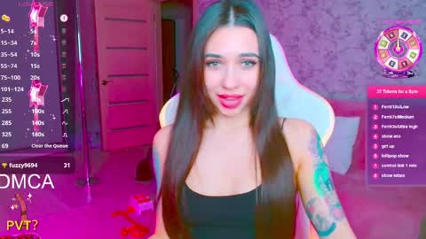 Snapshot of vinkiepinkie chatting on April 2026 05:36:01 PM Vinkiepinkie online show from April 2026 05:36:01 PM