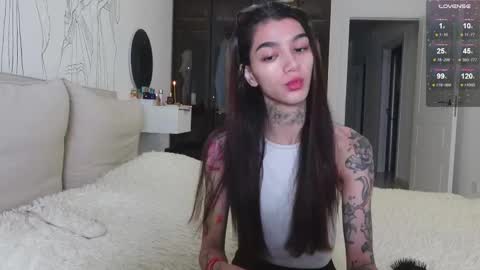 vinkitinkii online show from November 2025 05:35:01 AM