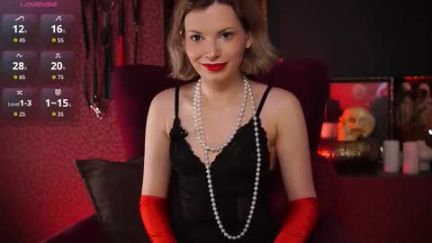 Snapshot of vinyl_kiss chatting on March 2026 08:36:02 PM Carrie Next streams Sat Sun 3pm-11pm EST online show from March 2026 08:36:02 PM