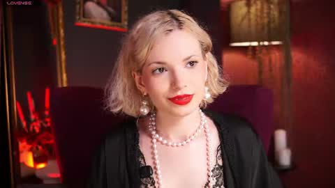 Snapshot of vinyl_kiss chatting on July 2026 08:51:01 PM Carrie Next streams Sat Sun 3pm-11pm EST online show from July 2026 08:51:01 PM